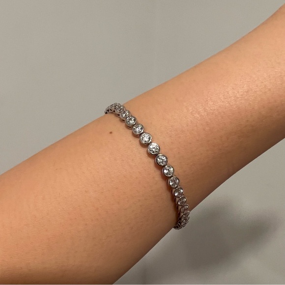 NEW Diamonique Sterling Silver Bezel Tennis Bracelet - Picture 4 of 10